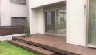 愛知県岡崎市の新築エクステリア;お洒落なウッドデッキと自然を掛け合わせたナチュラル外構