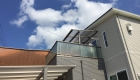 愛知県岡崎市の新築エクステリア：テラス屋根のおかげで雨を気にせず洗濯物が干せます
