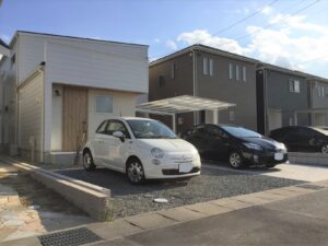 愛知県岡崎市の新築エクステリア：ホワイトを基調としたナチュラルモダン外構