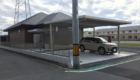 岡崎市の新築エクステリア：タテ格子タイプの外周フェンス