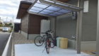 岡崎市の新築エクステリア：ポリカ屋根のサイクルポート