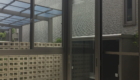 岡崎市の外構リフォーム：左右の開口部は高窓＋網戸