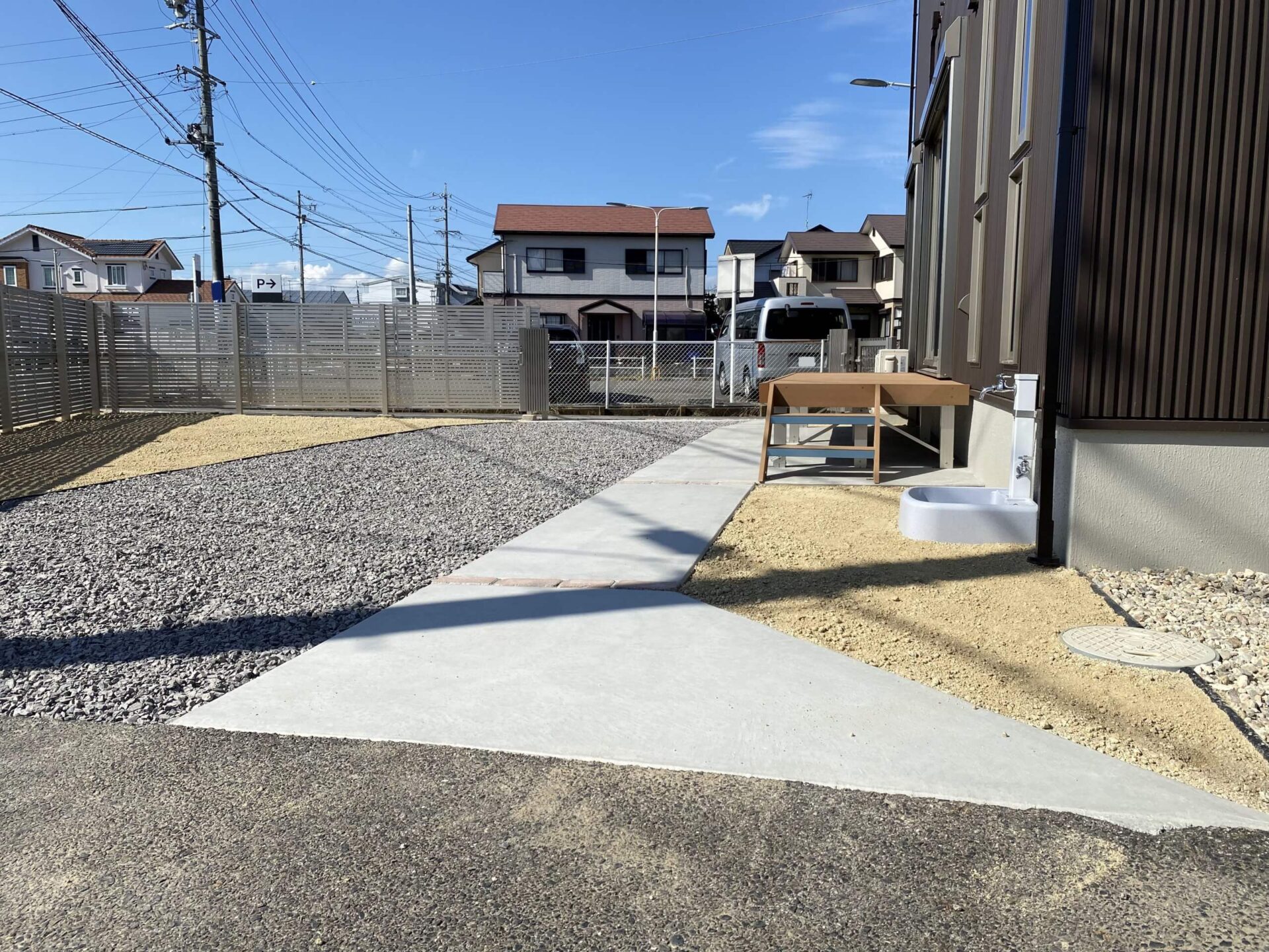 愛知県安城市のカーポートがおしゃれなナチュラル外構
