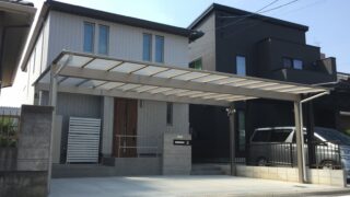 岡崎市の新築エクステリア：シンプルで美しい表情のタイル貼り門柱！