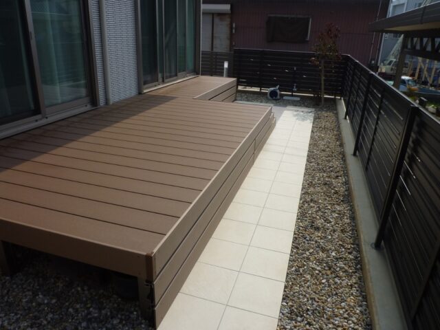 人工木ウッドデッキ
