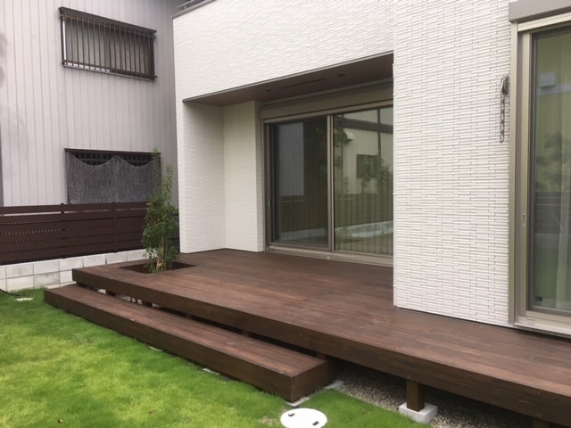 天然木ウッドデッキ