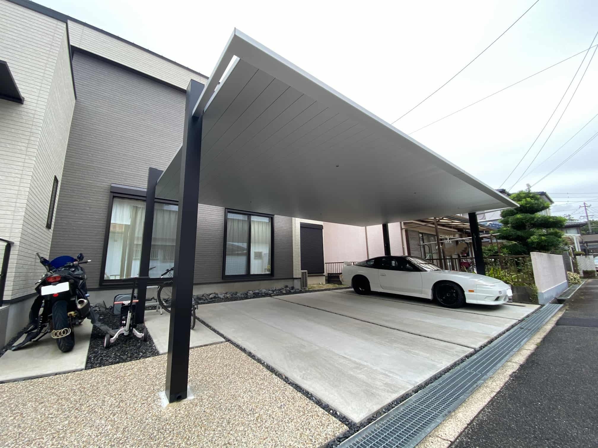 岡崎市の外構リフォーム：ダウンライトをつけたカーポート