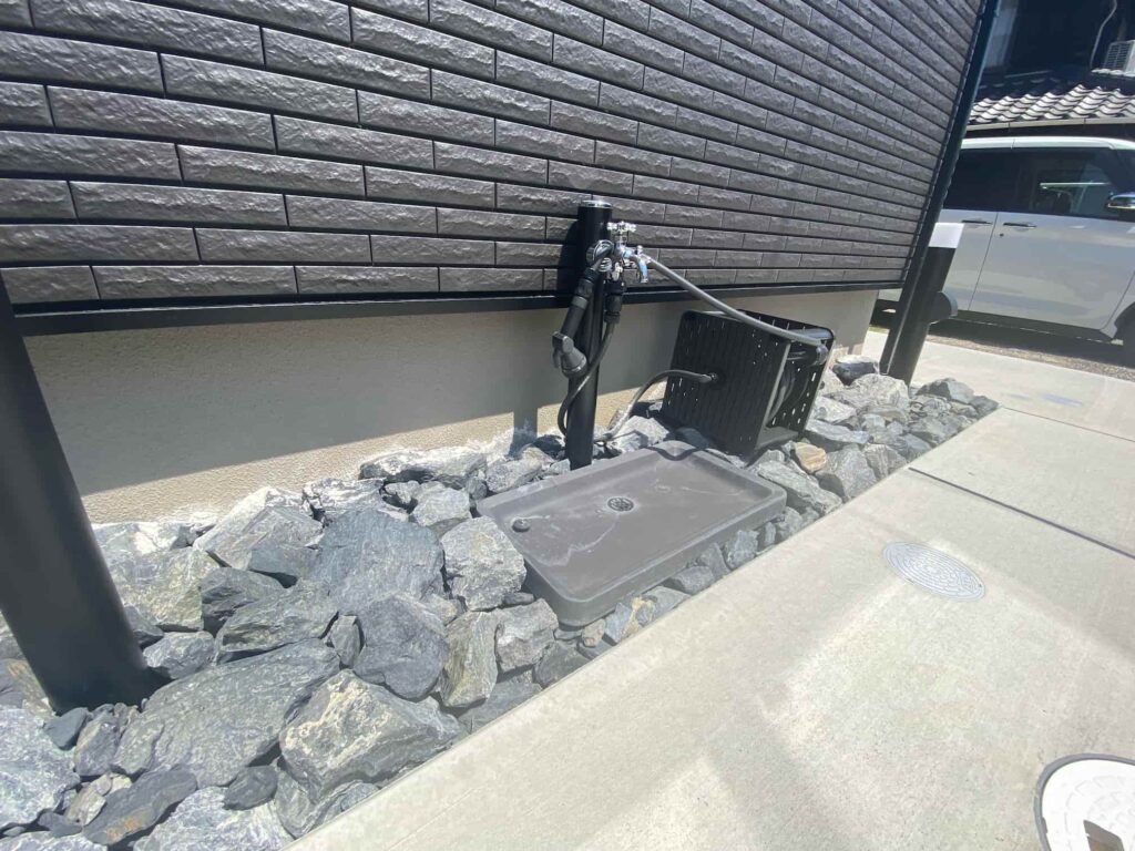 名古屋市の新築エクステリア：シンプルデザインのパン