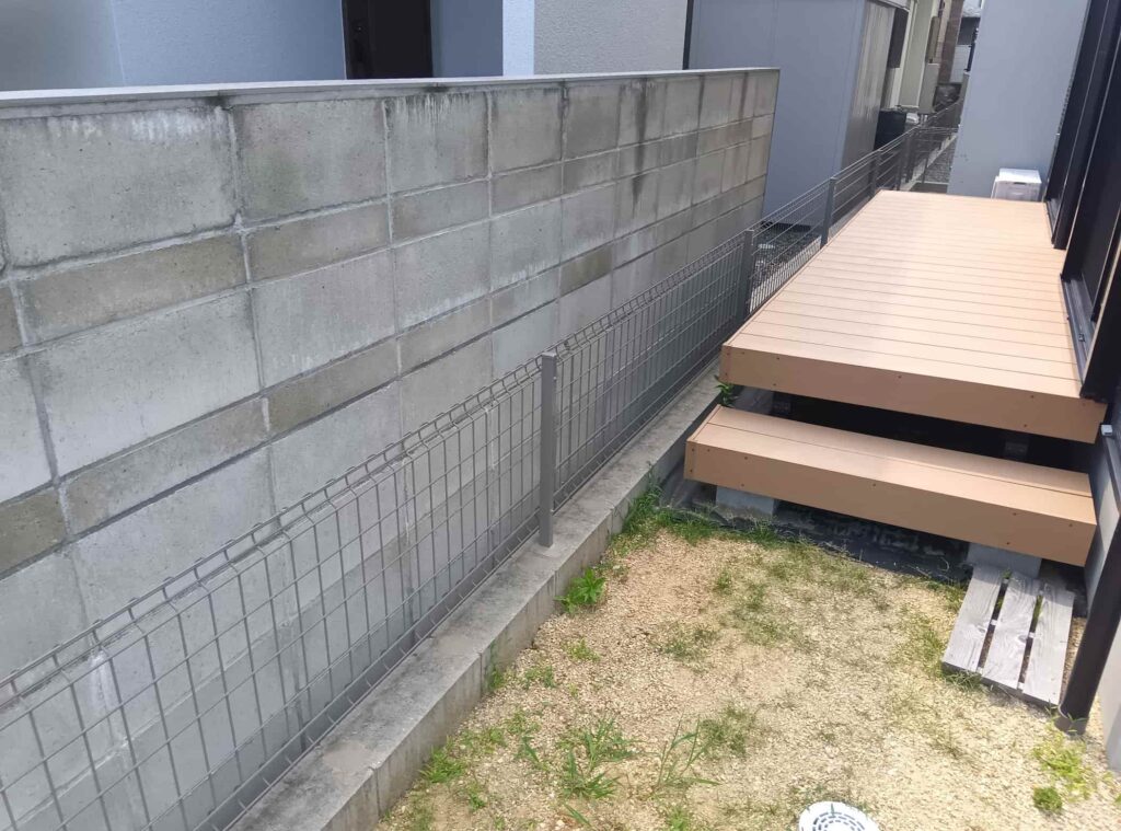 豊田市のお庭まわりにおける目隠しフェンス施工前の状態
